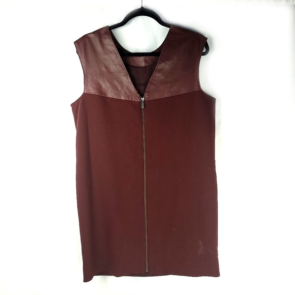 BR Monogram Sleeveless Lamb Leather Shift Dress - Picture 3 of 7